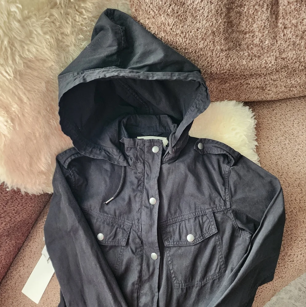 Aritzia Azure Skies Trooper Jacket In Black🌿 - Picture 3 of 7
